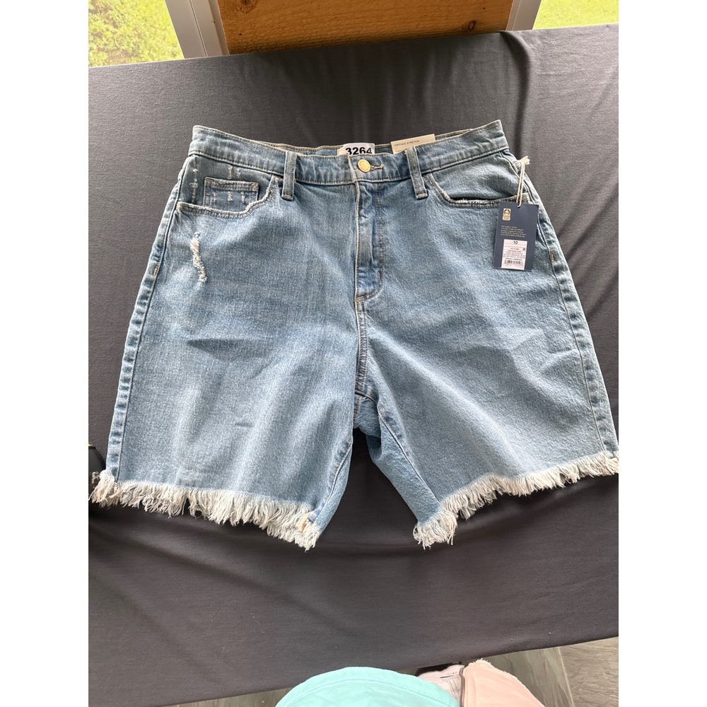 Universal Thread High Rise Vintage Straight Denim Shorts Light Wash Raw Hem 10R